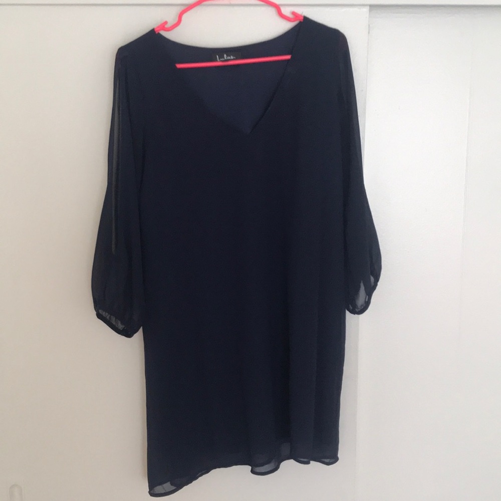 Lulu’s navy blue dress